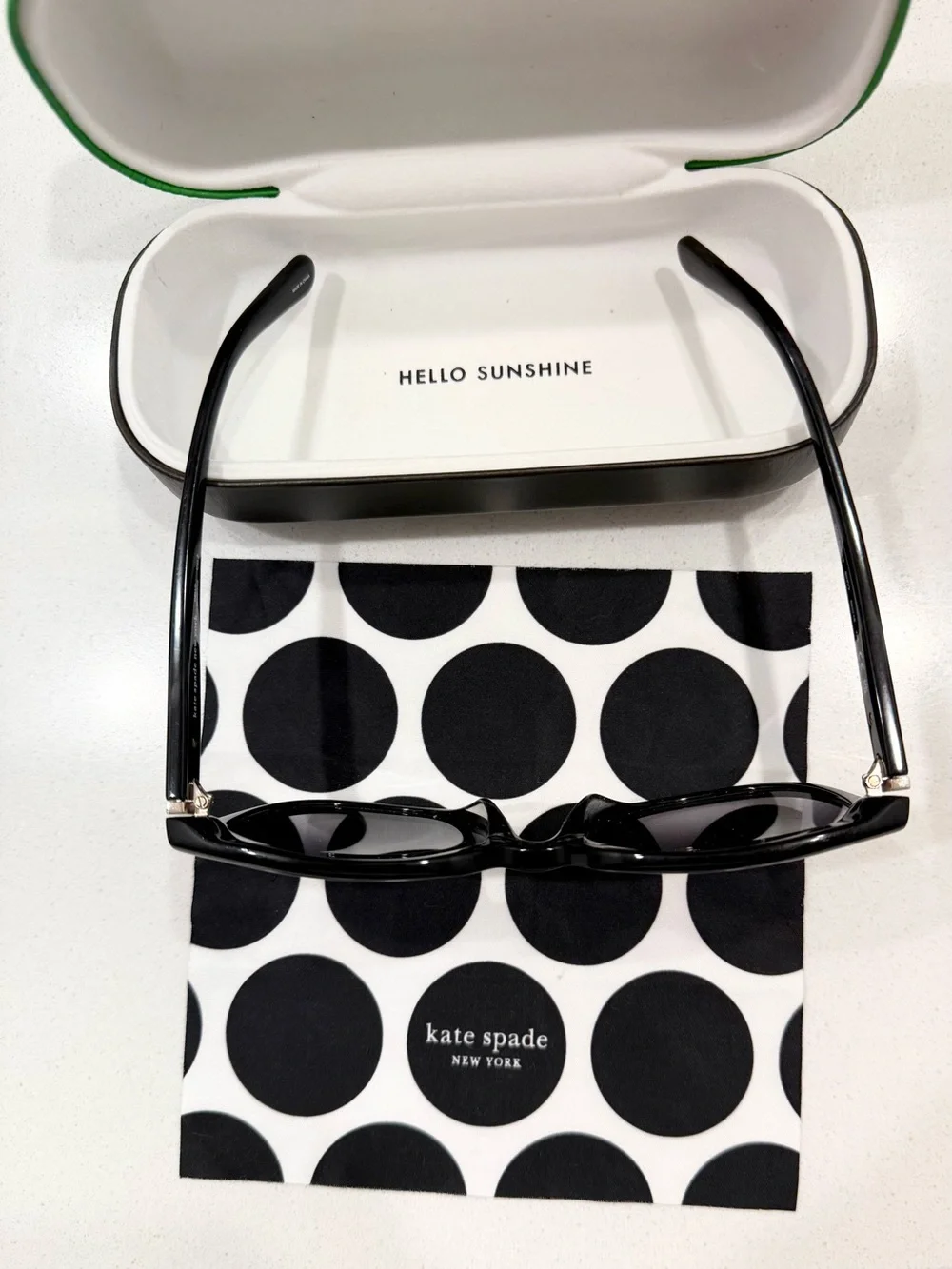 KATE SPADE Bayleigh Sunglasses in Black